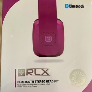 Brand New.Noise block out background.Hands free.